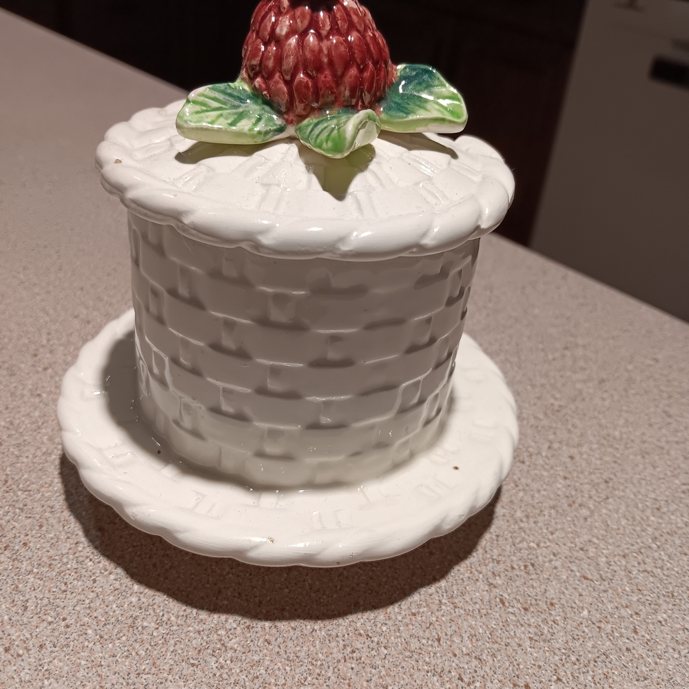 White Ceramic Jar with Raspberry Lid